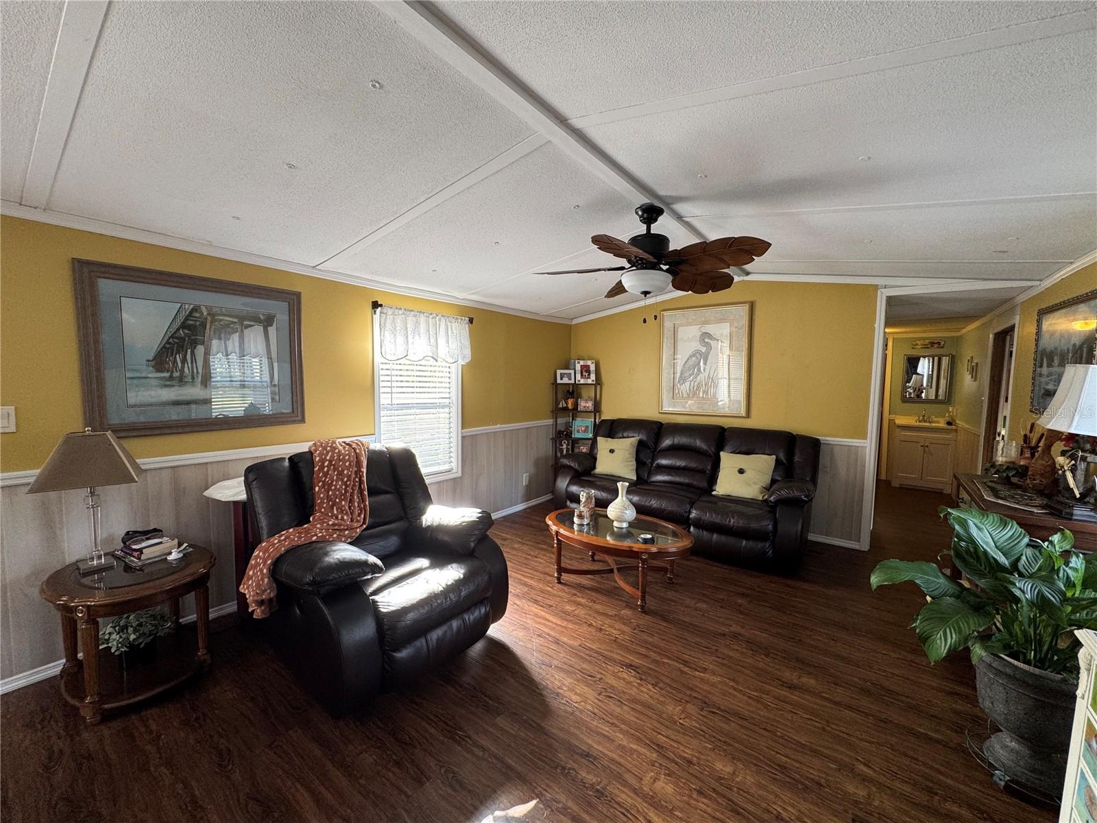 MOON LAKE ESTATES - Residential