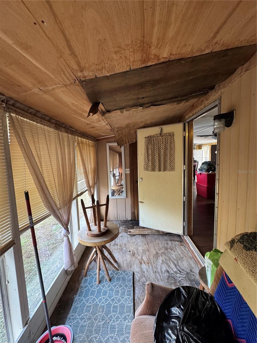 MOON LAKE ESTATES - Residential