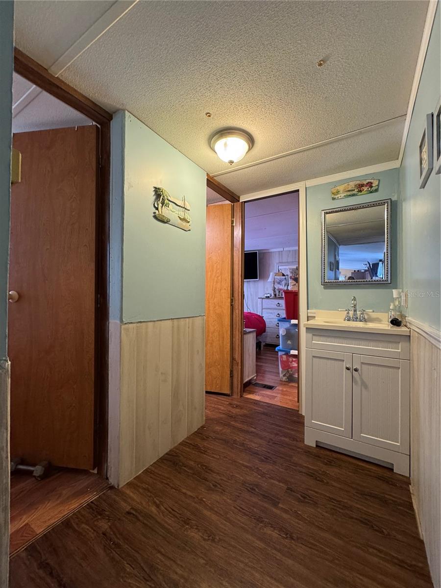 MOON LAKE ESTATES - Residential