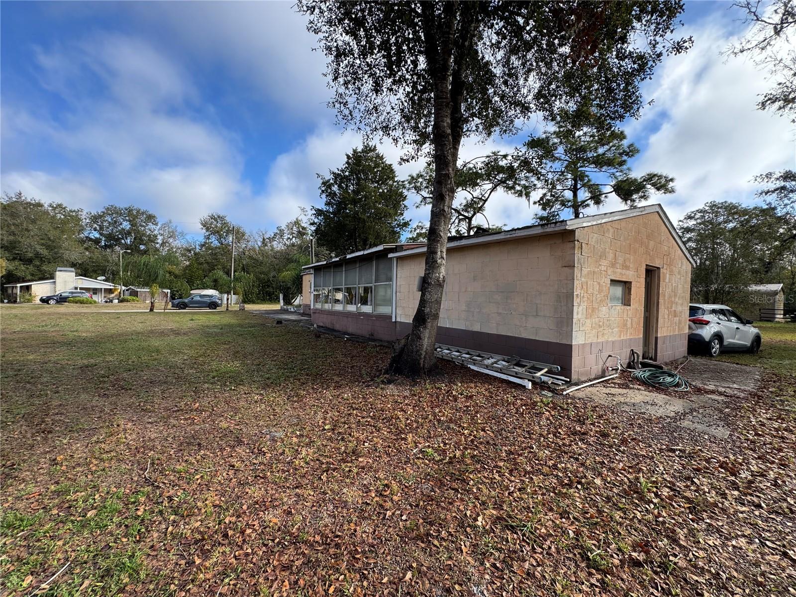 MOON LAKE ESTATES - Residential