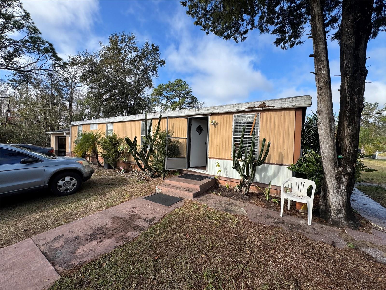 MOON LAKE ESTATES - Residential