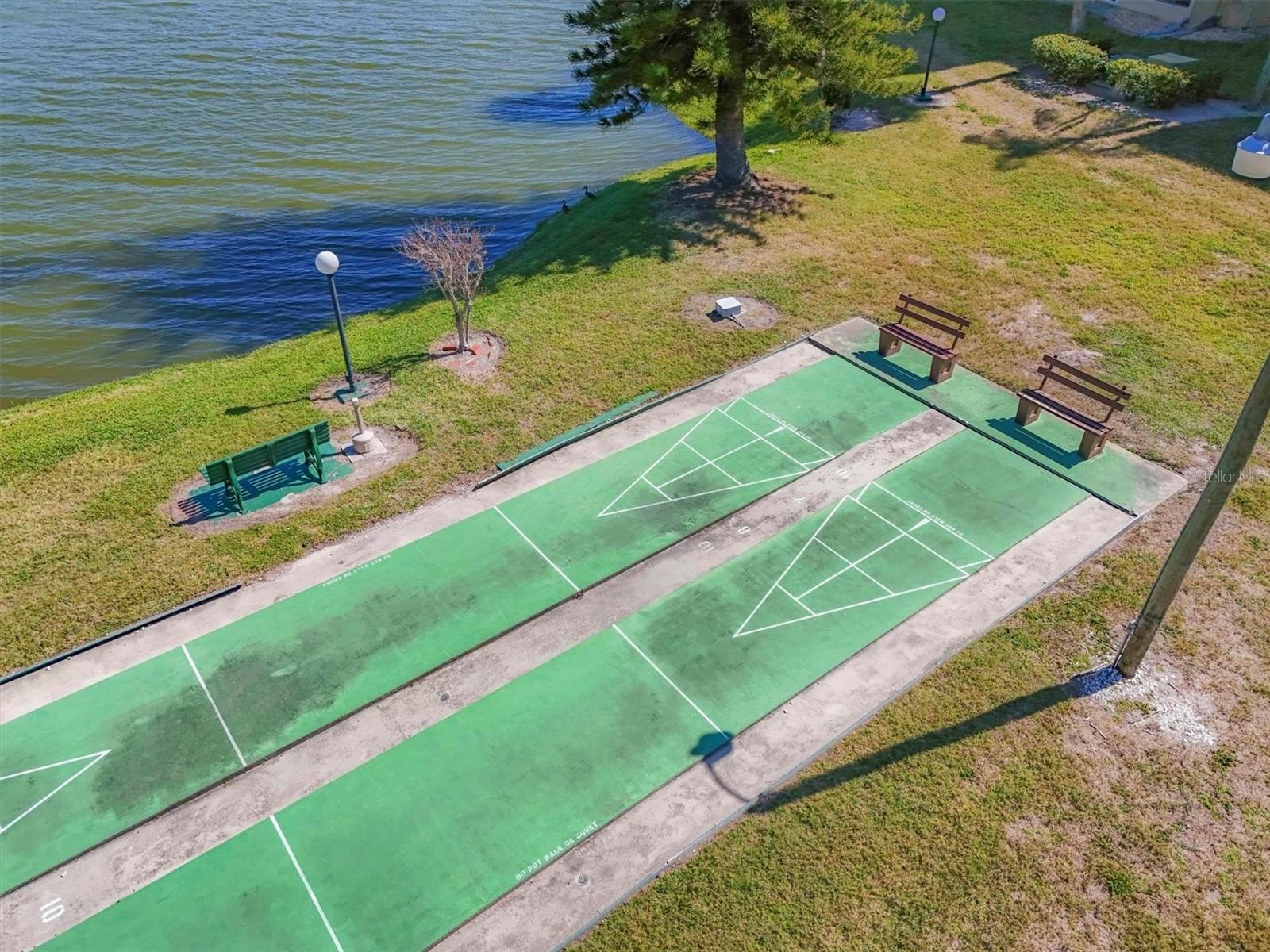 BAYSHORE ON THE LAKE APTS II SEC 2 - Residential