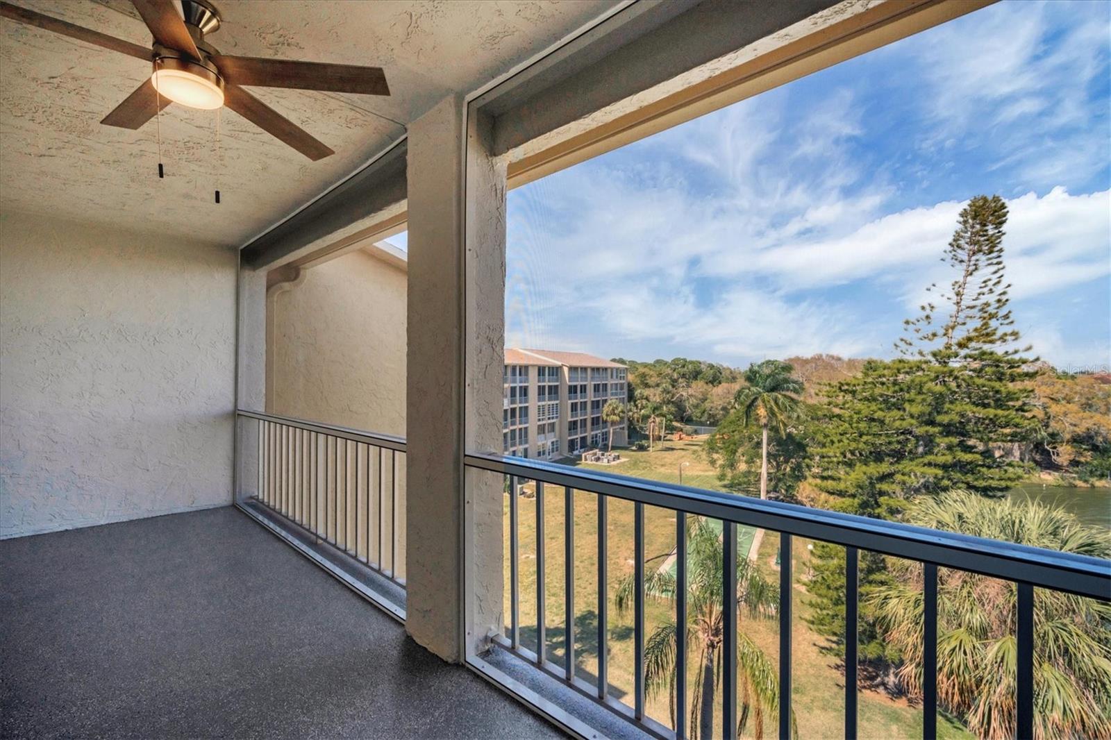 BAYSHORE ON THE LAKE APTS II SEC 2 - Residential