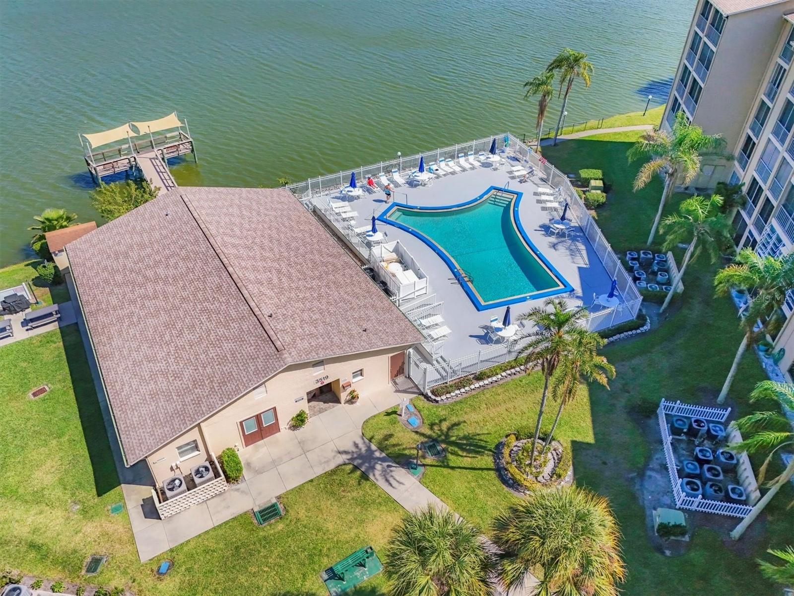 BAYSHORE ON THE LAKE APTS II SEC 2 - Residential