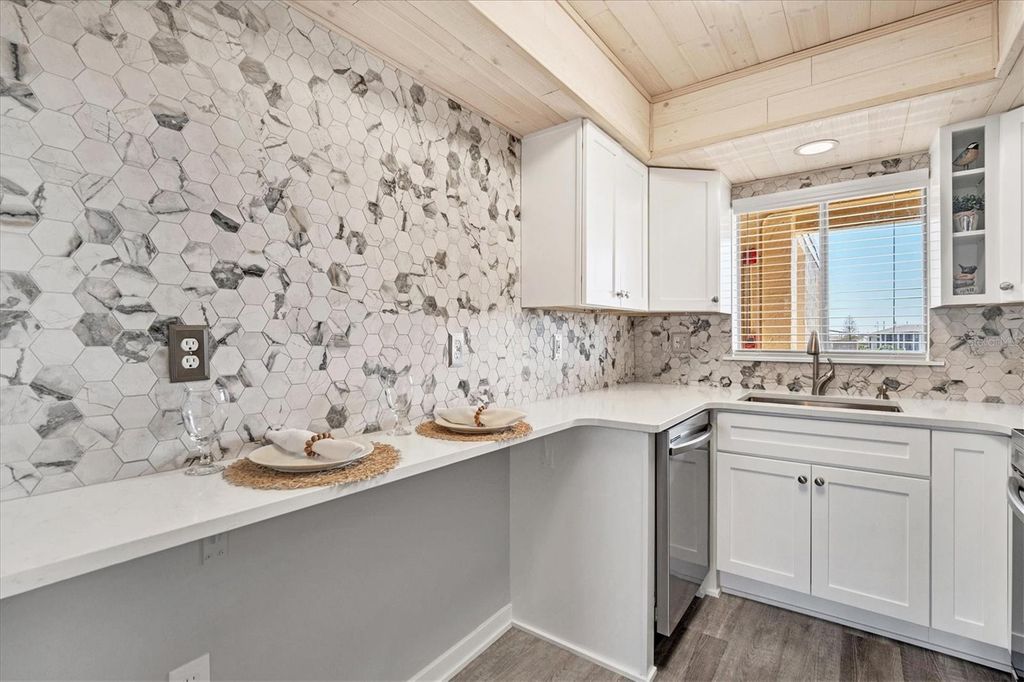 Photo of 3661 Lake Bayshore Drive #507J, Bradenton, FL 34205 (MLS # A4665973)