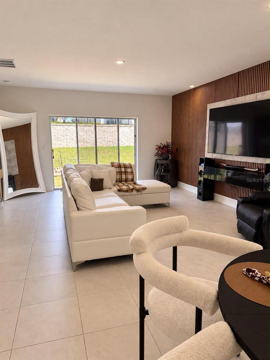 7359 CAPSTONE DRIVE