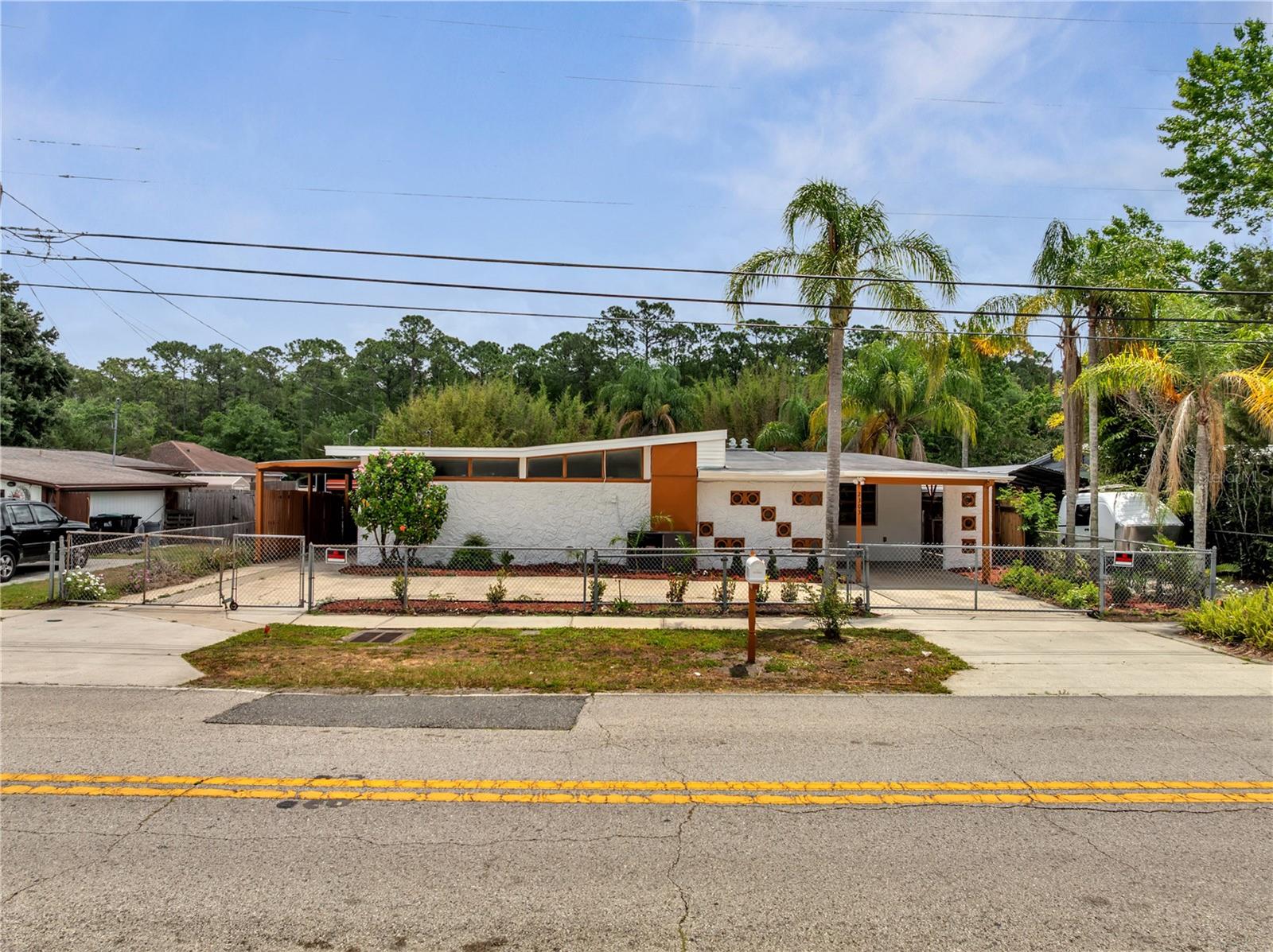2303 BONNEVILLE DRIVE