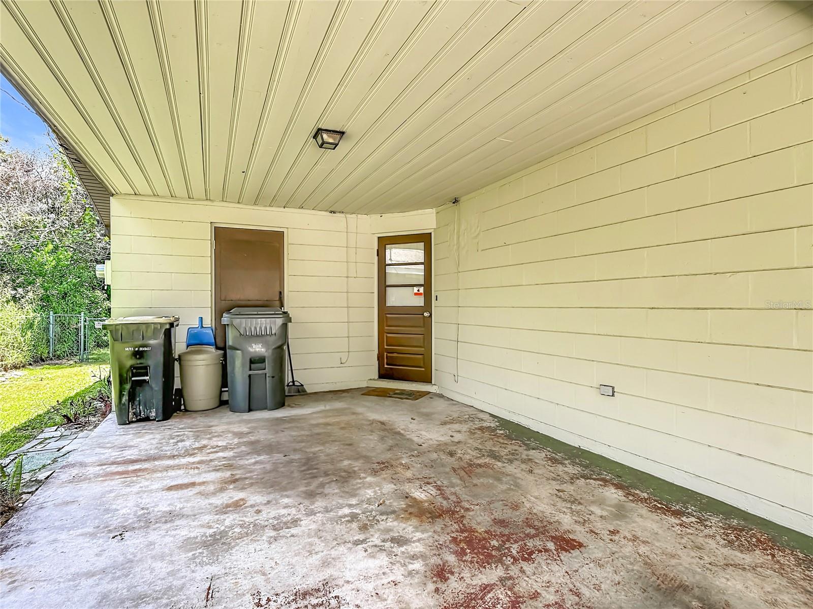 220 PINEHURST DR