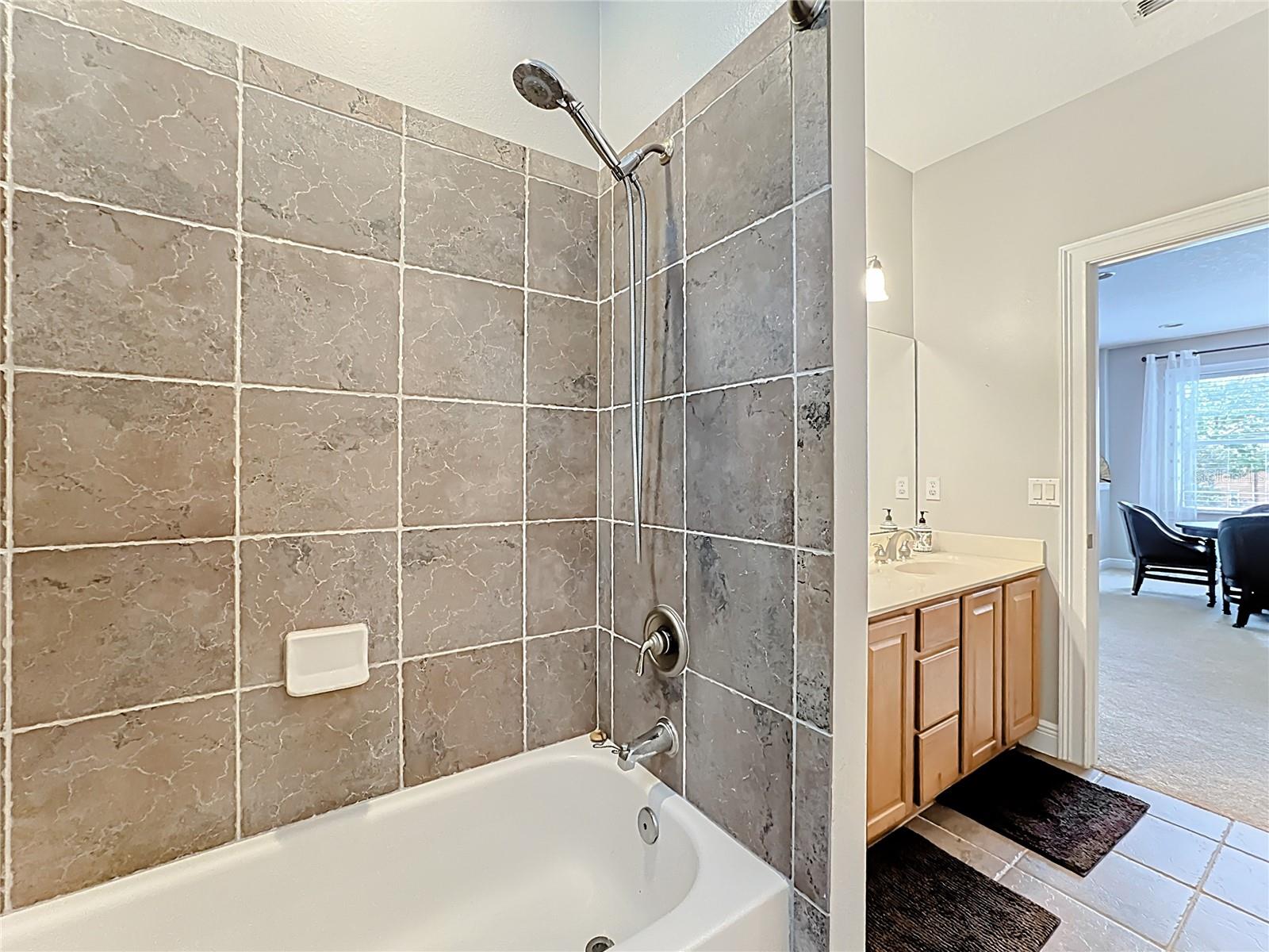 GREYSTONE - Residential Lease