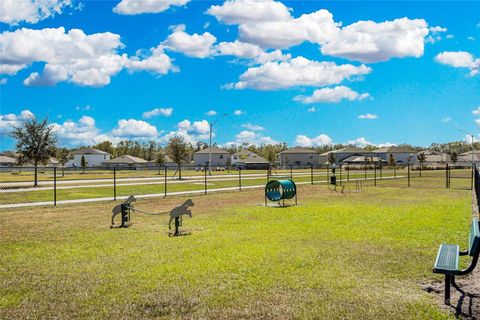 A home in LAKELAND