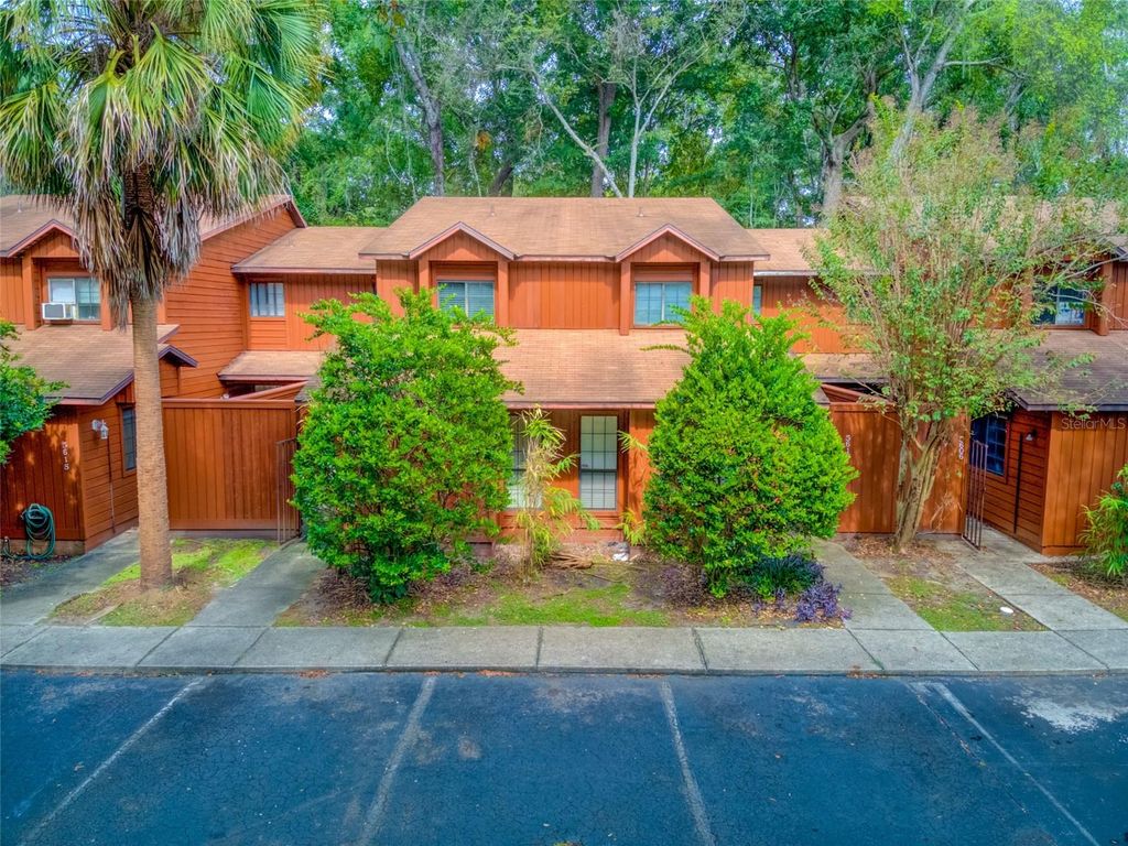 Photo of 5614 SW 8th Place, Gainesville, FL 32607 (MLS # GC534504)