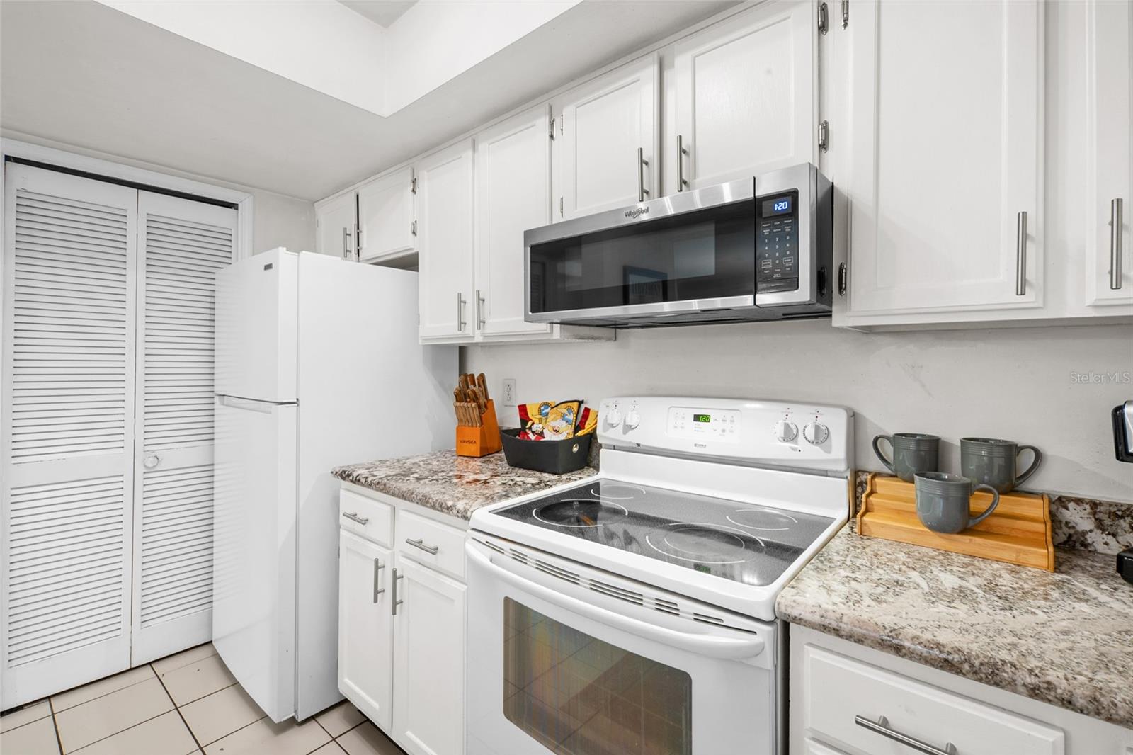 ROCKWOOD VILLAS UNIT II - Residential