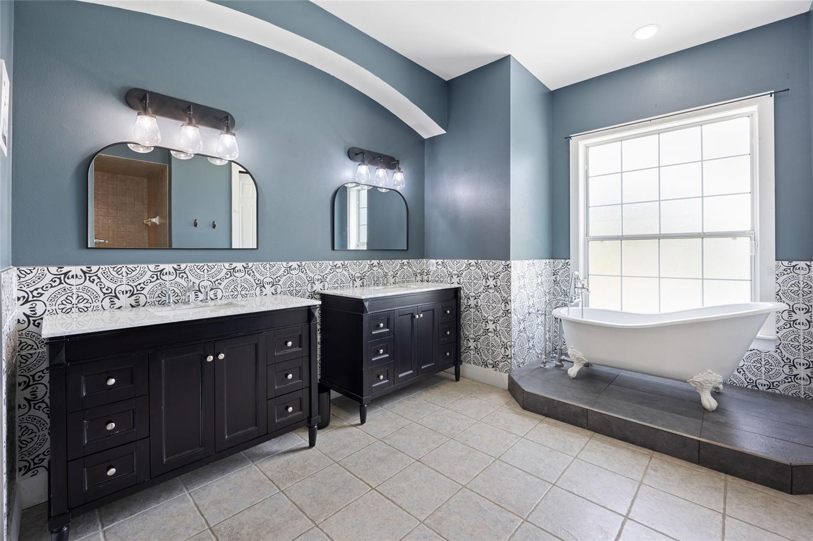 POST HORN - Residential