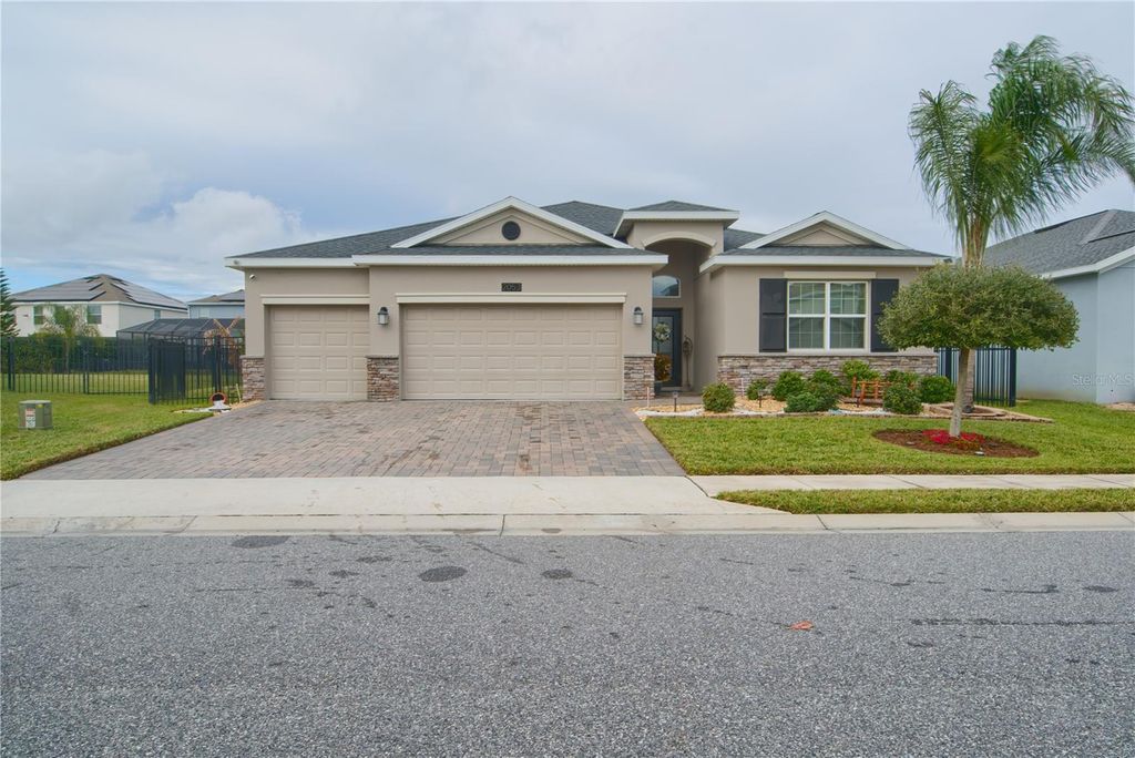 Photo of 2053 Camden Loop, Davenport, FL 33837 (MLS # O6375209)