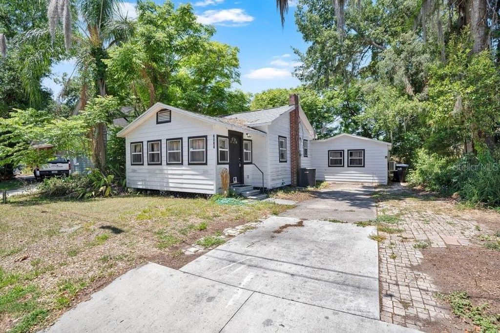 Photo of 2804 Keystone Drive, Orlando, FL 32806 (MLS # O6408874)