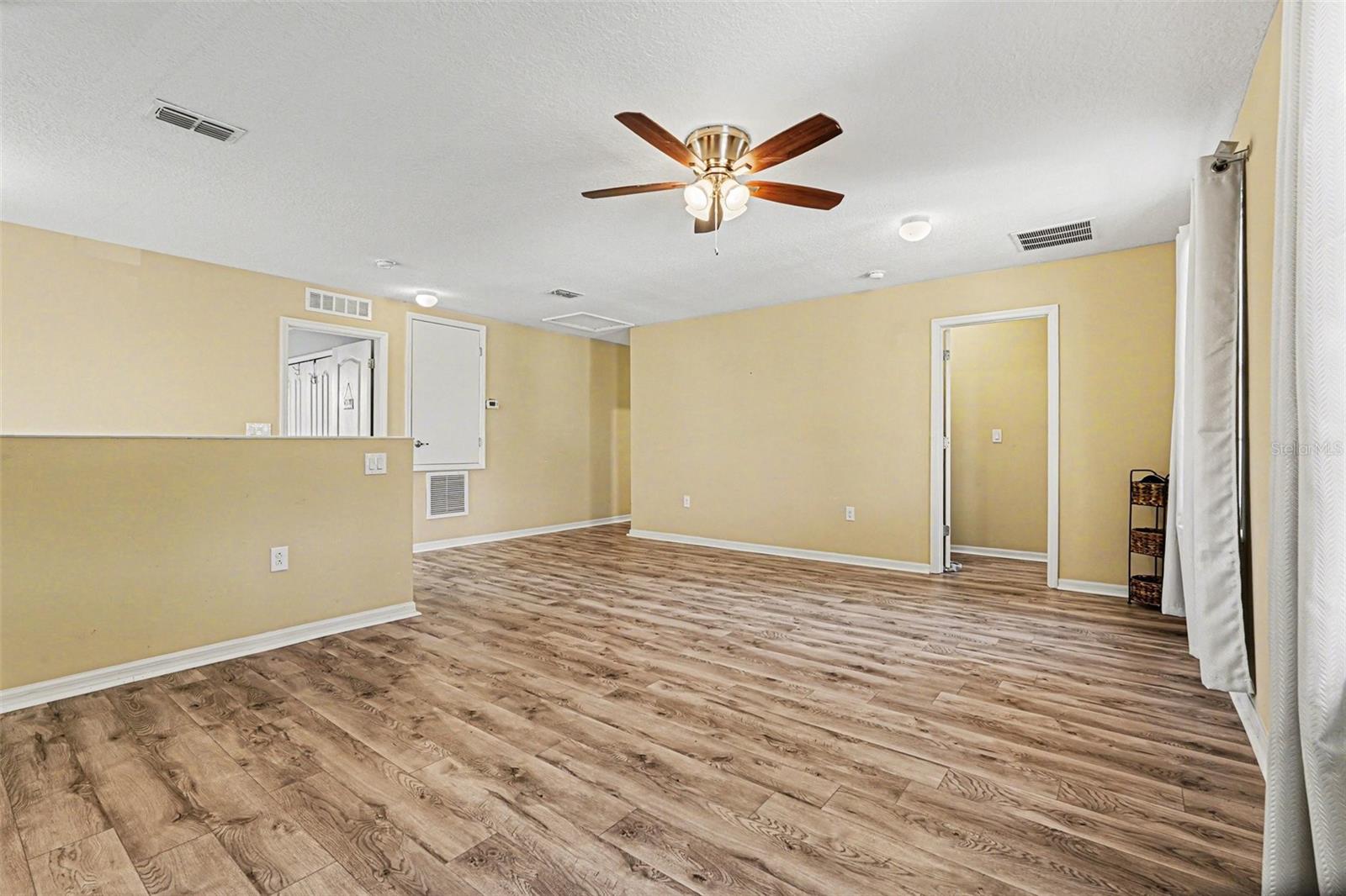 MANCHESTER LAKES PH 4 - Residential