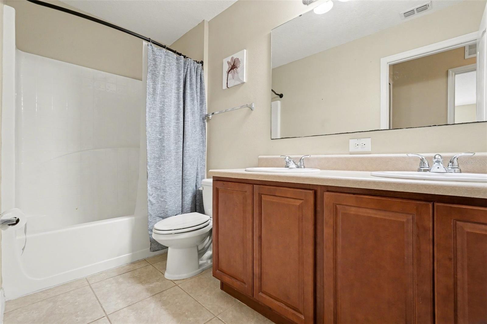 MANCHESTER LAKES PH 4 - Residential