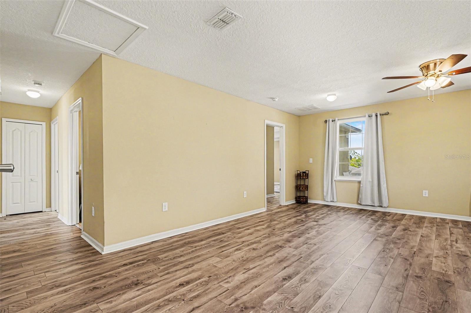 MANCHESTER LAKES PH 4 - Residential