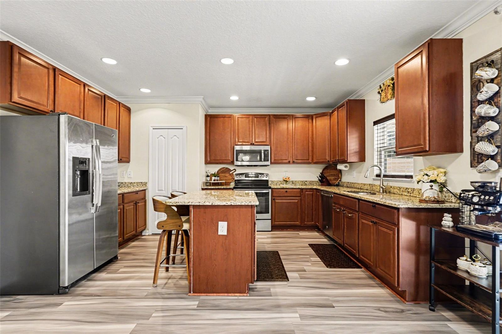 MANCHESTER LAKES PH 4 - Residential