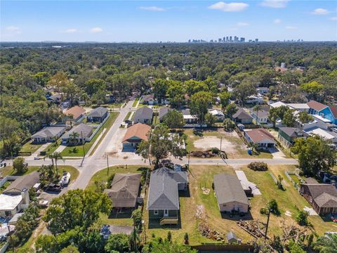 A home in TAMPA