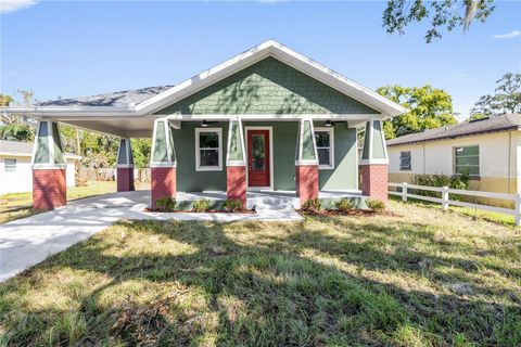 A home in TAMPA