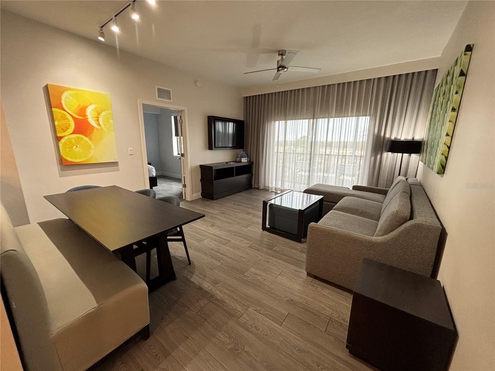 14501 GROVE RESORT AVENUE 2530