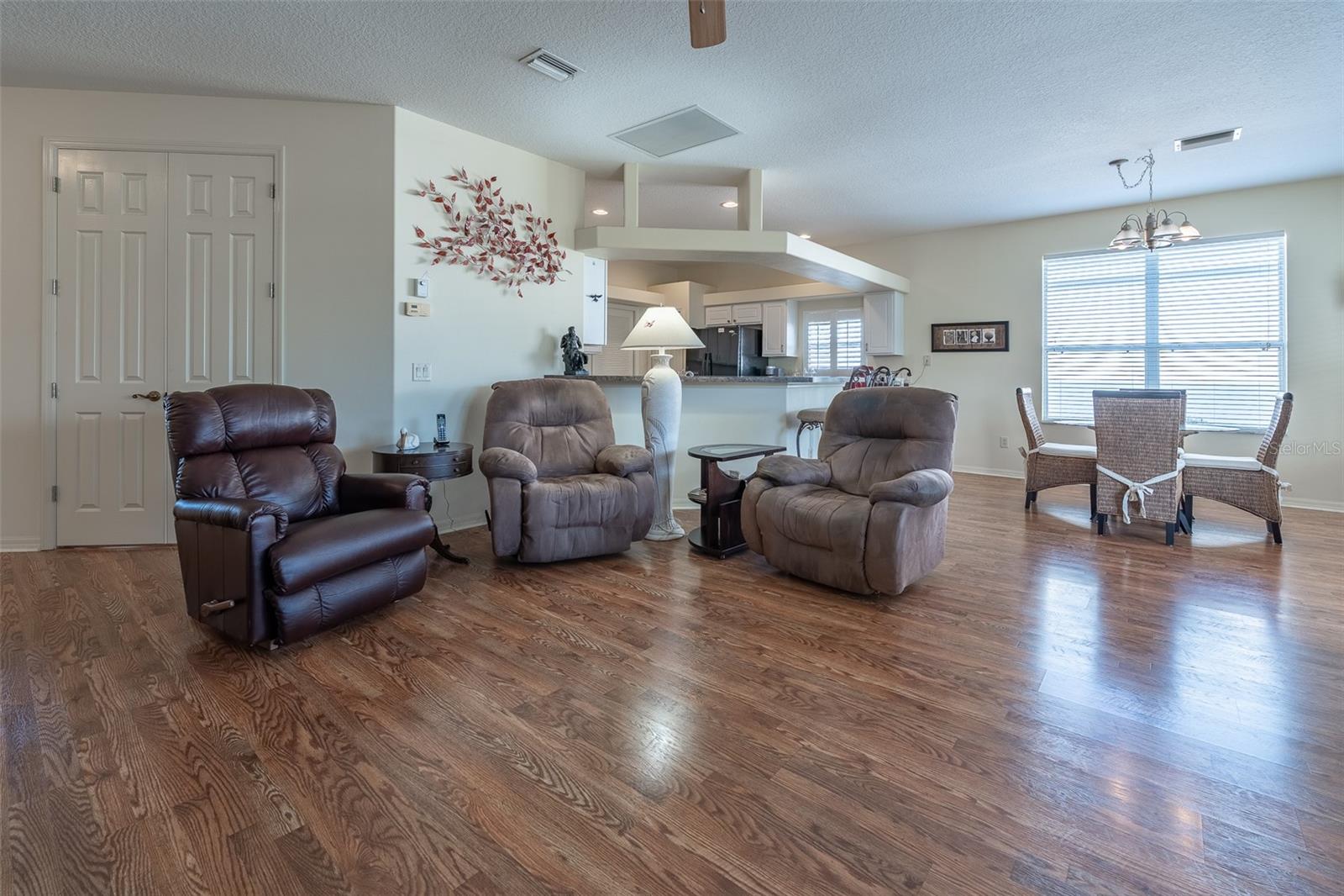 SUMMERGLEN PH 04 - Residential