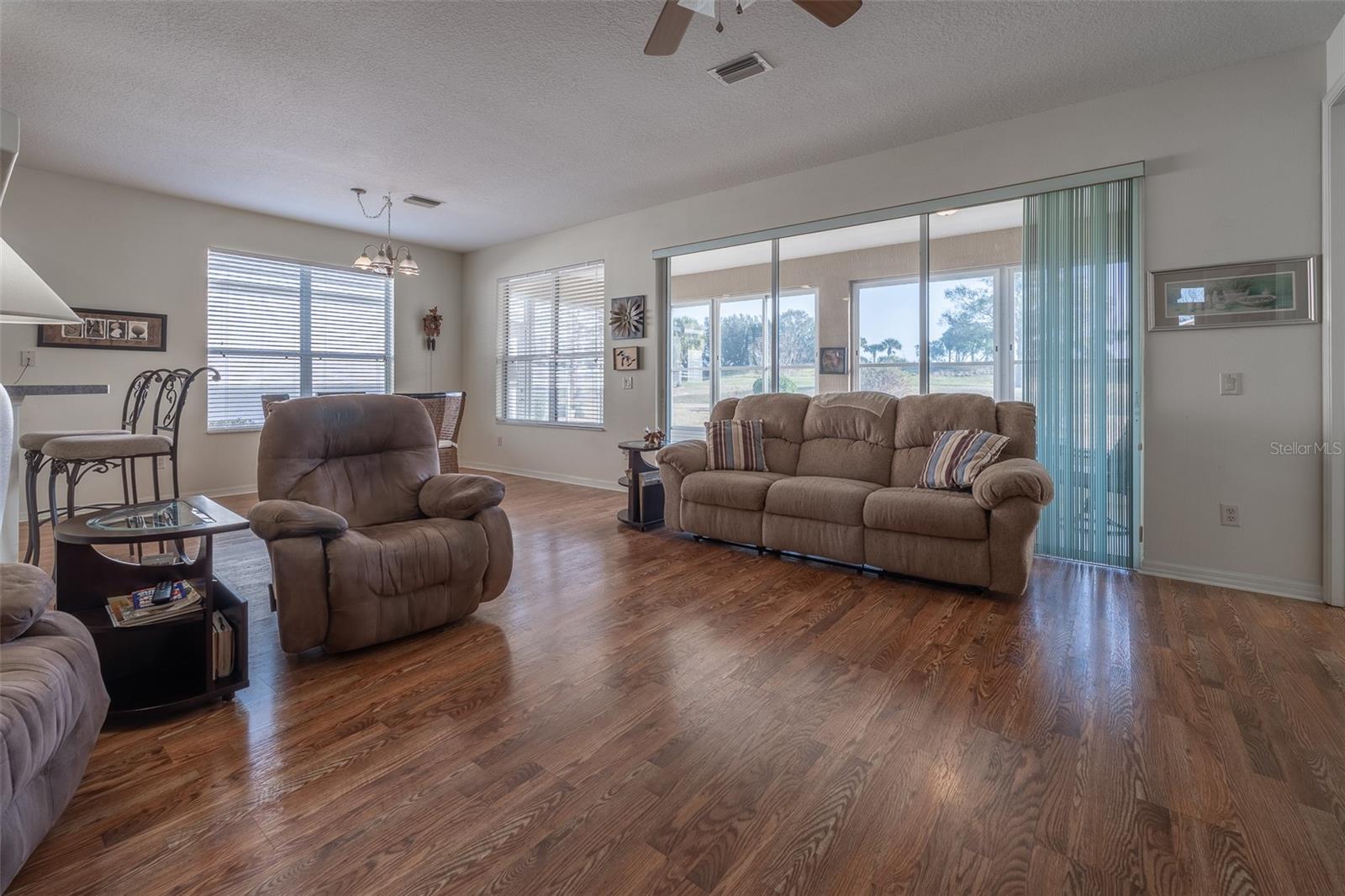 SUMMERGLEN PH 04 - Residential