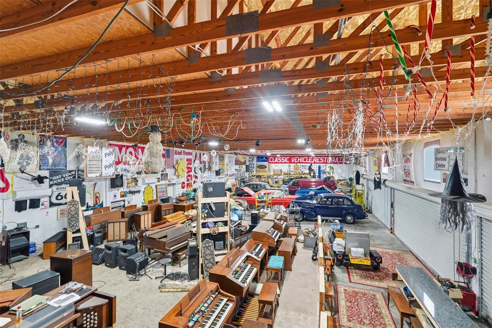 PINELLAS GROVES - Residential