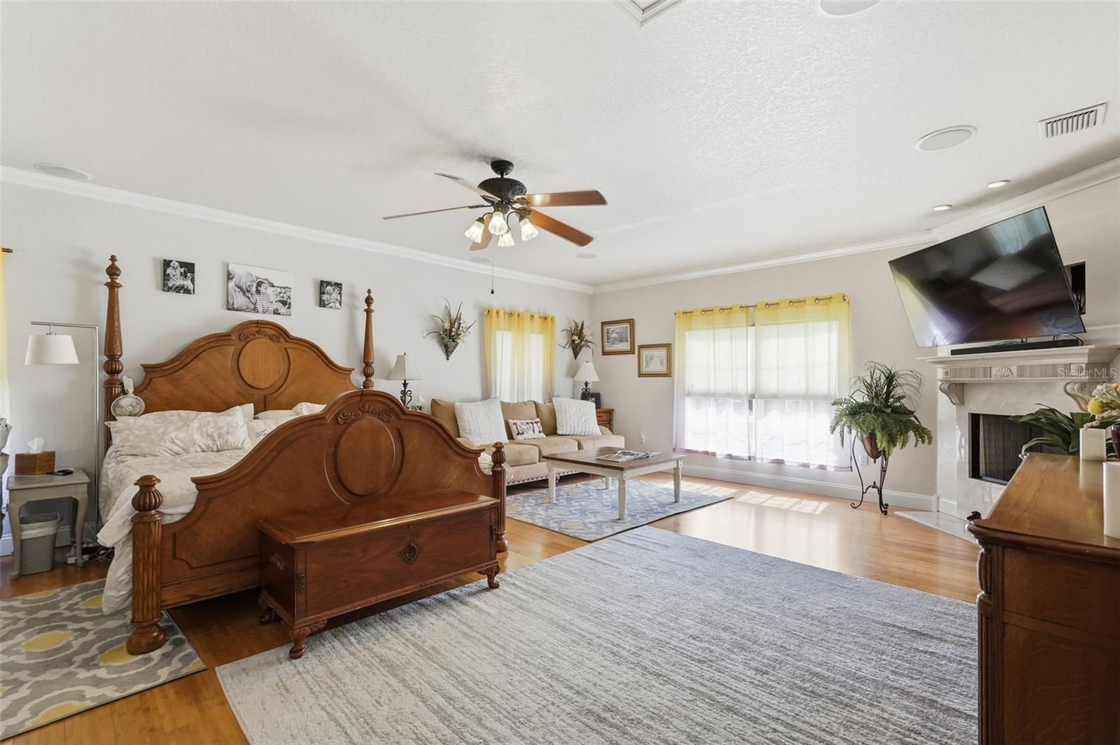 PINELLAS GROVES - Residential