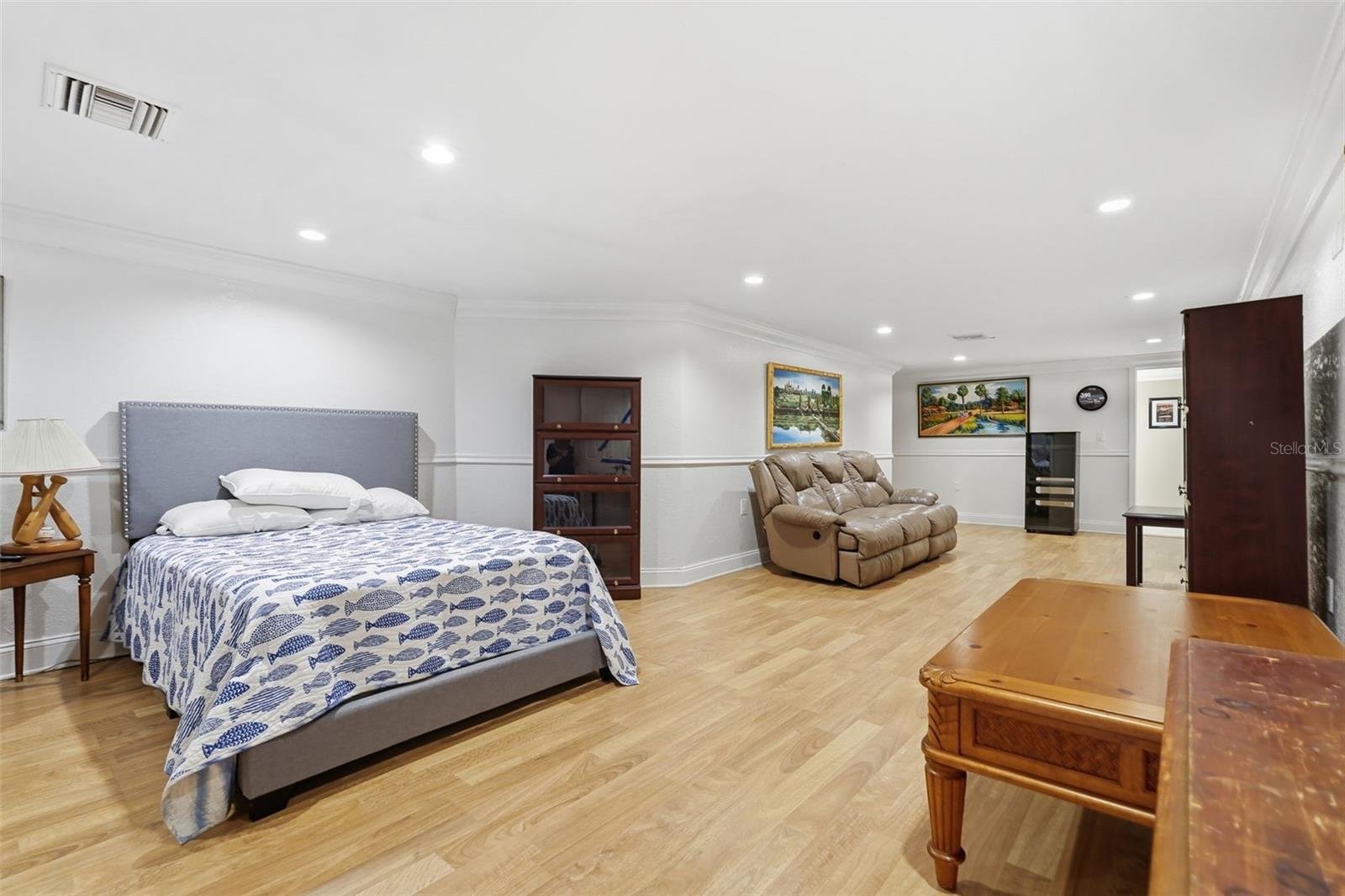 PINELLAS GROVES - Residential