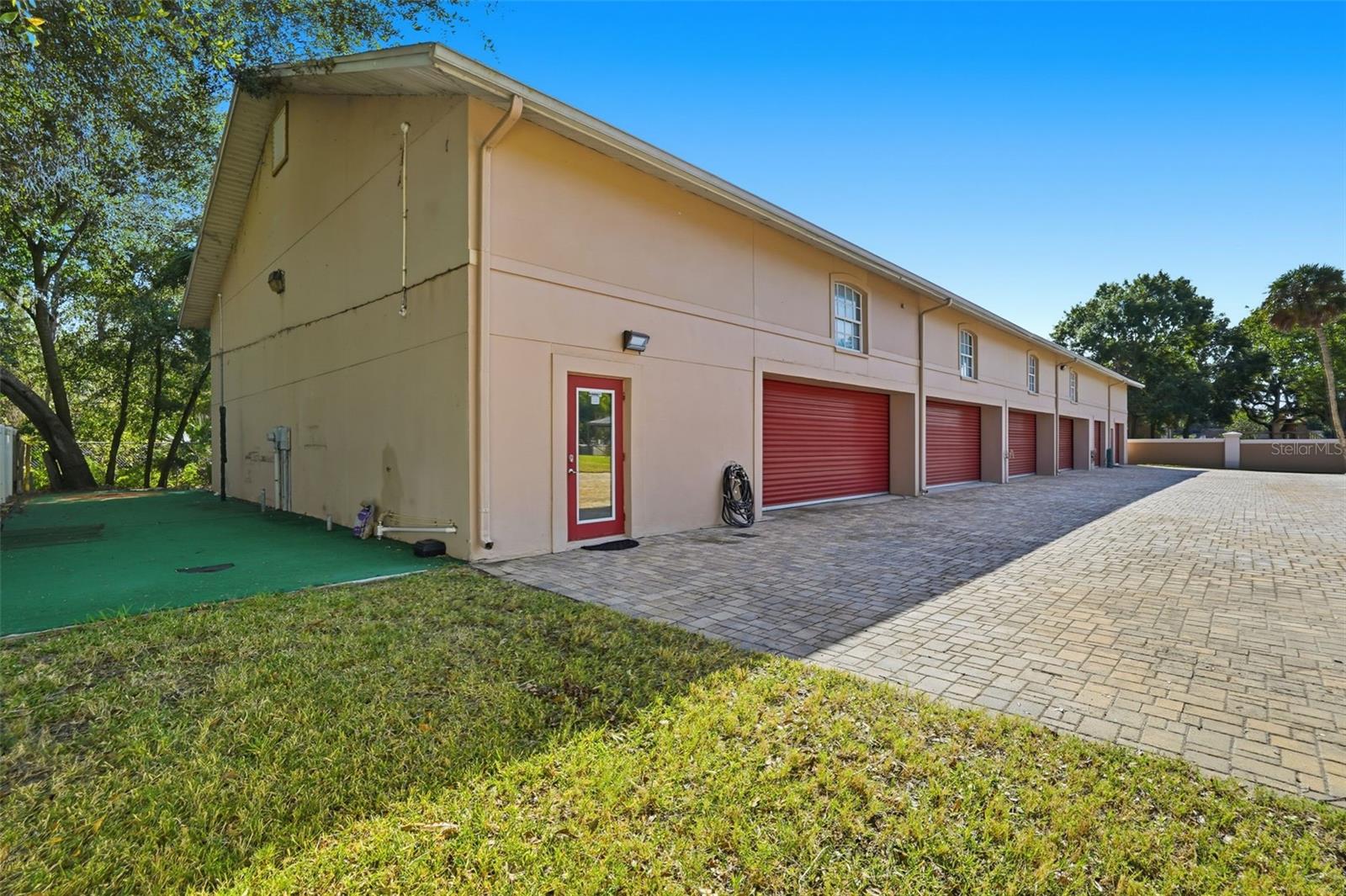 PINELLAS GROVES - Residential