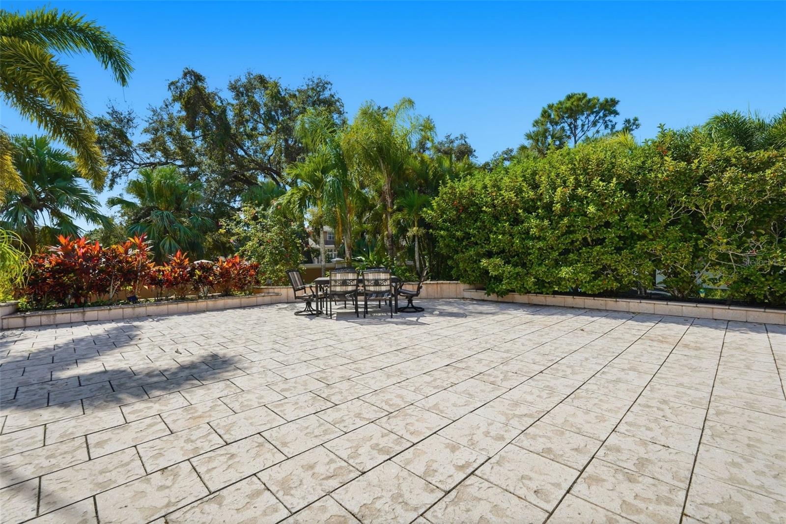 PINELLAS GROVES - Residential