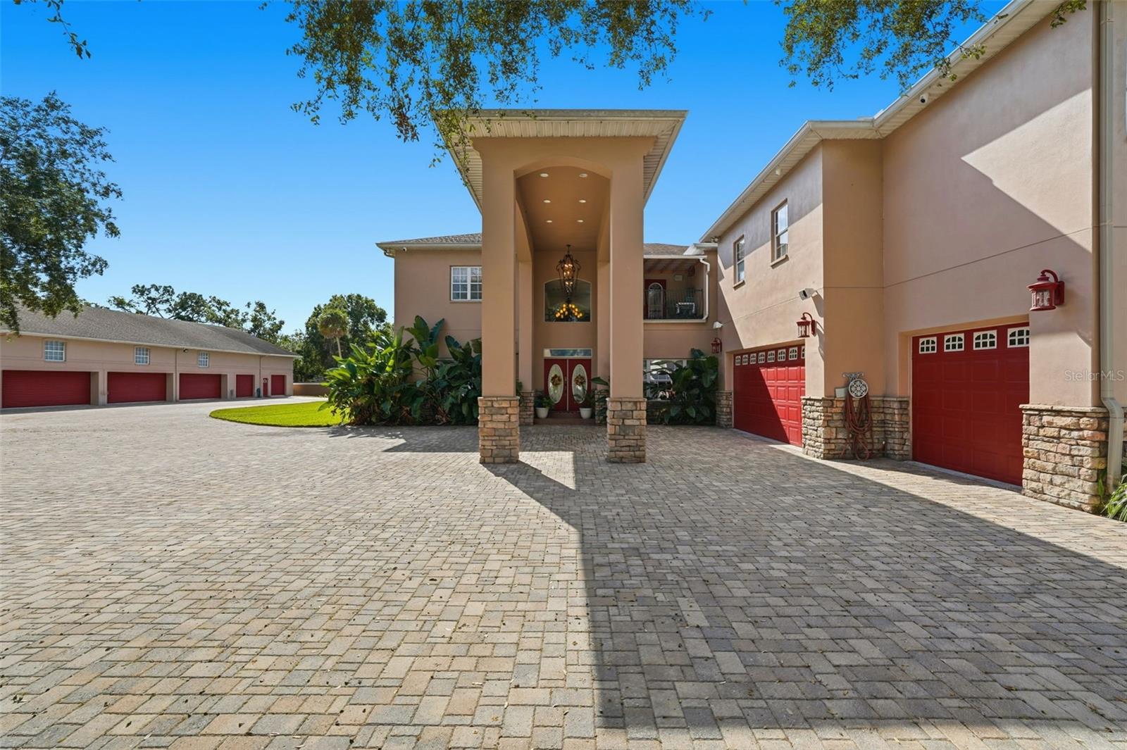 PINELLAS GROVES - Residential