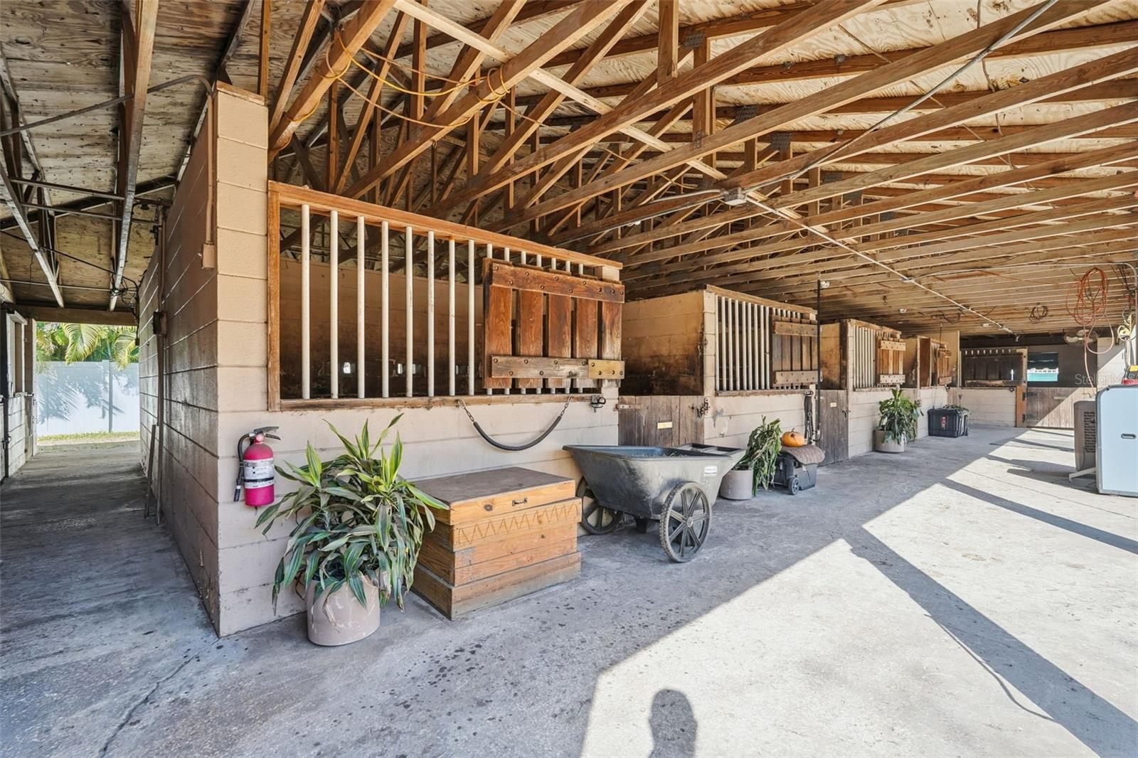 PINELLAS GROVES - Residential