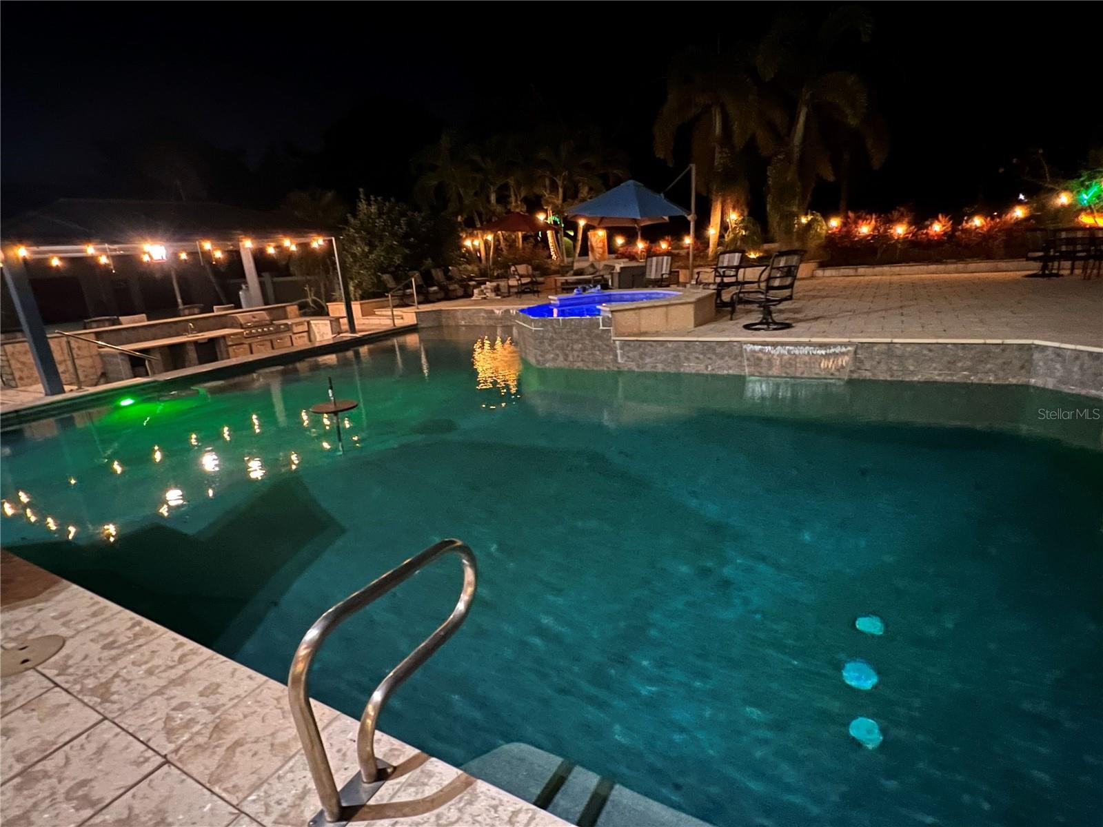 PINELLAS GROVES - Residential