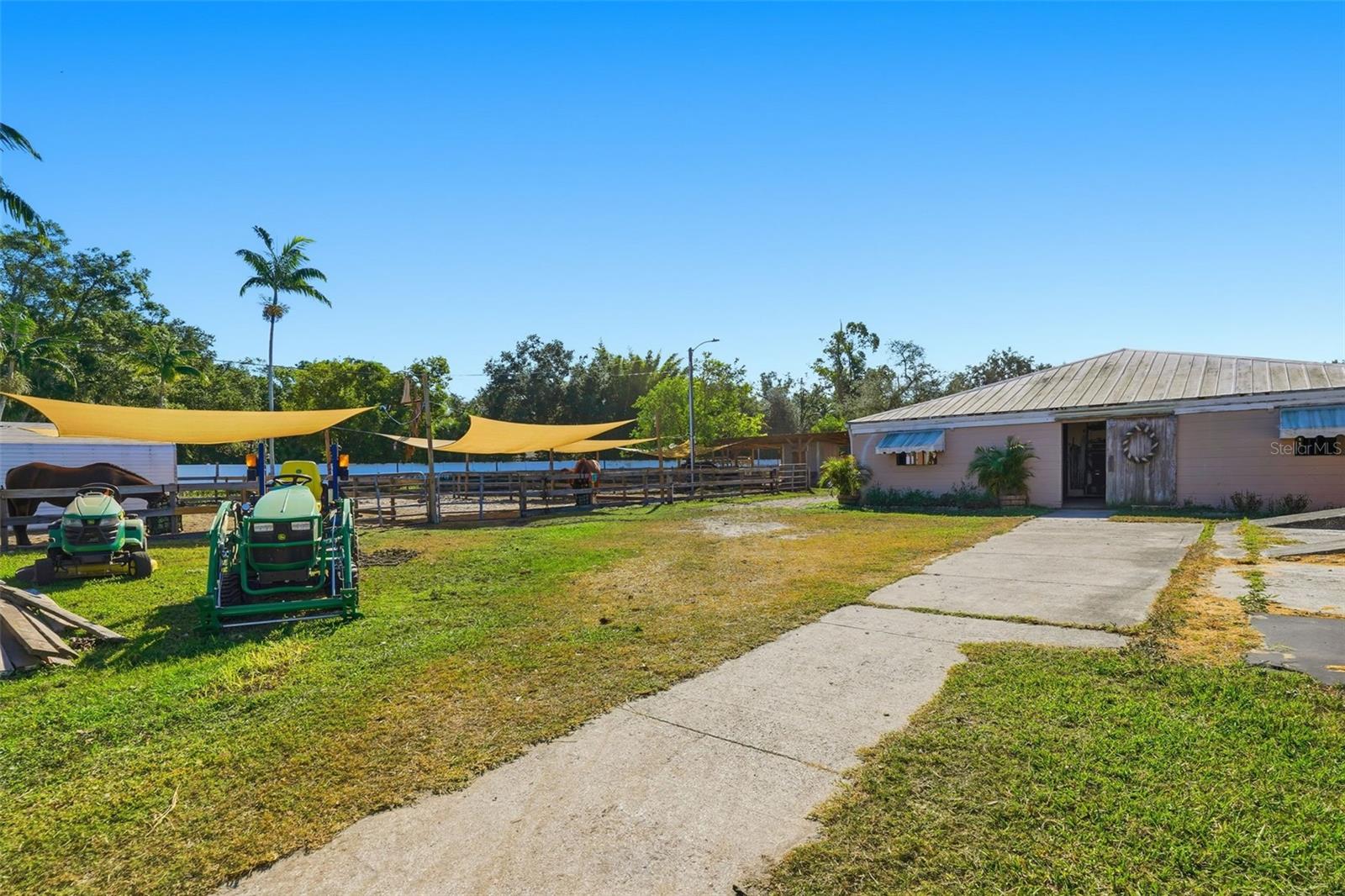 PINELLAS GROVES - Residential