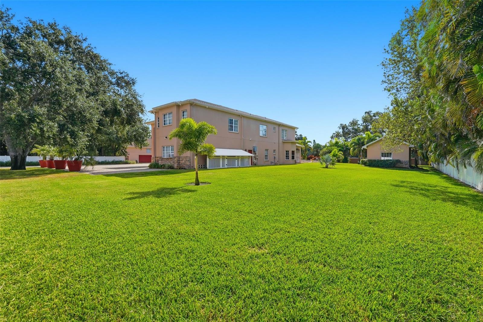 PINELLAS GROVES - Residential