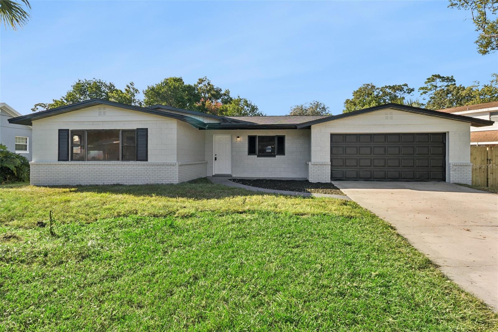 720 HIGHLAND TERRACE