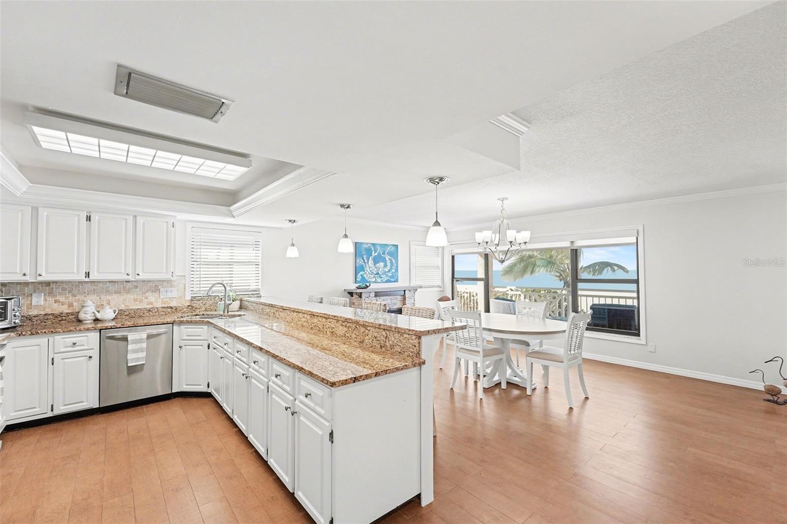 INDIAN ROCK SOUTH SHORE - Residential