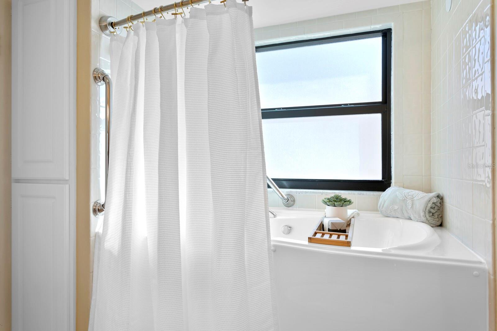 INDIAN ROCK SOUTH SHORE - Residential