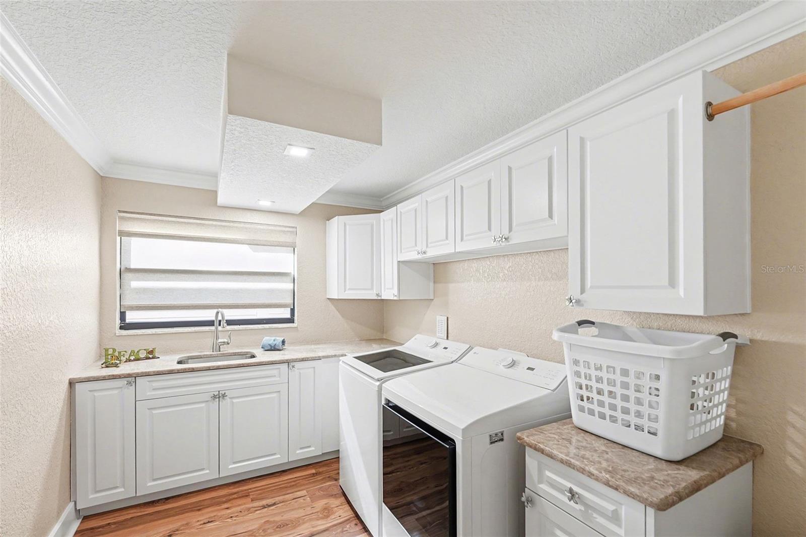 INDIAN ROCK SOUTH SHORE - Residential