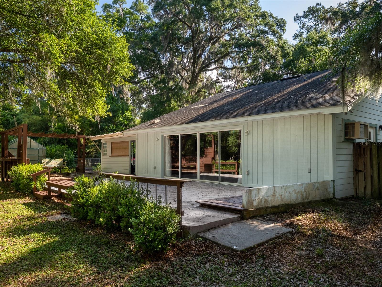 818 NW 202 STREET