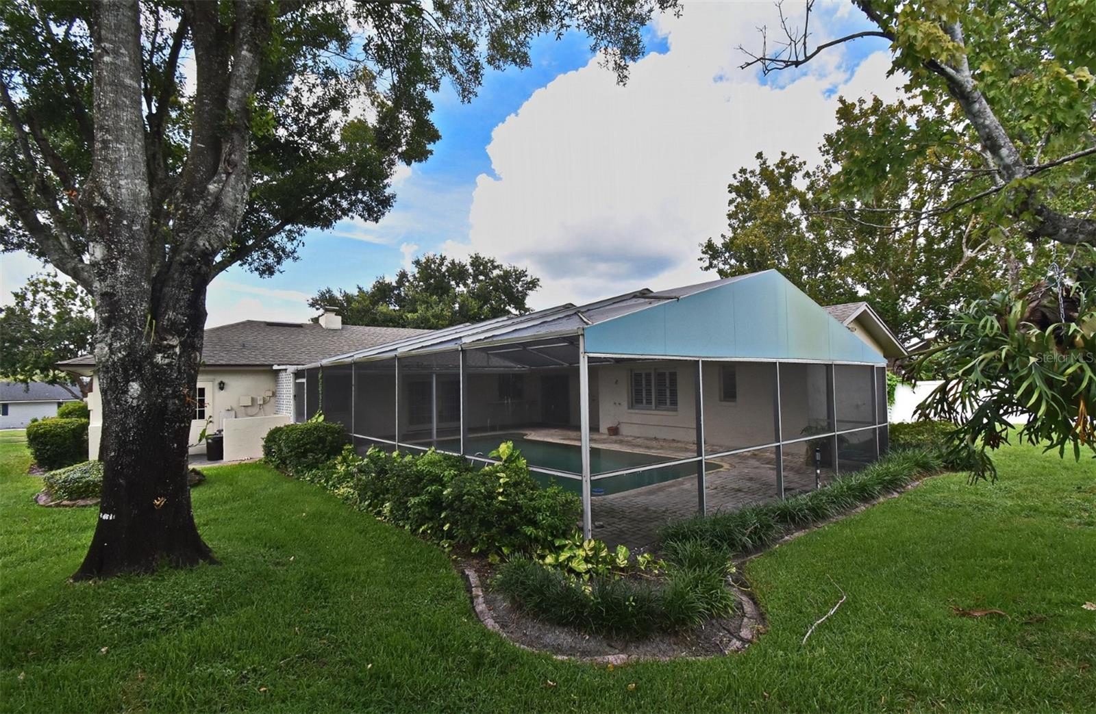 SPRING LAKE HILLS - Residential