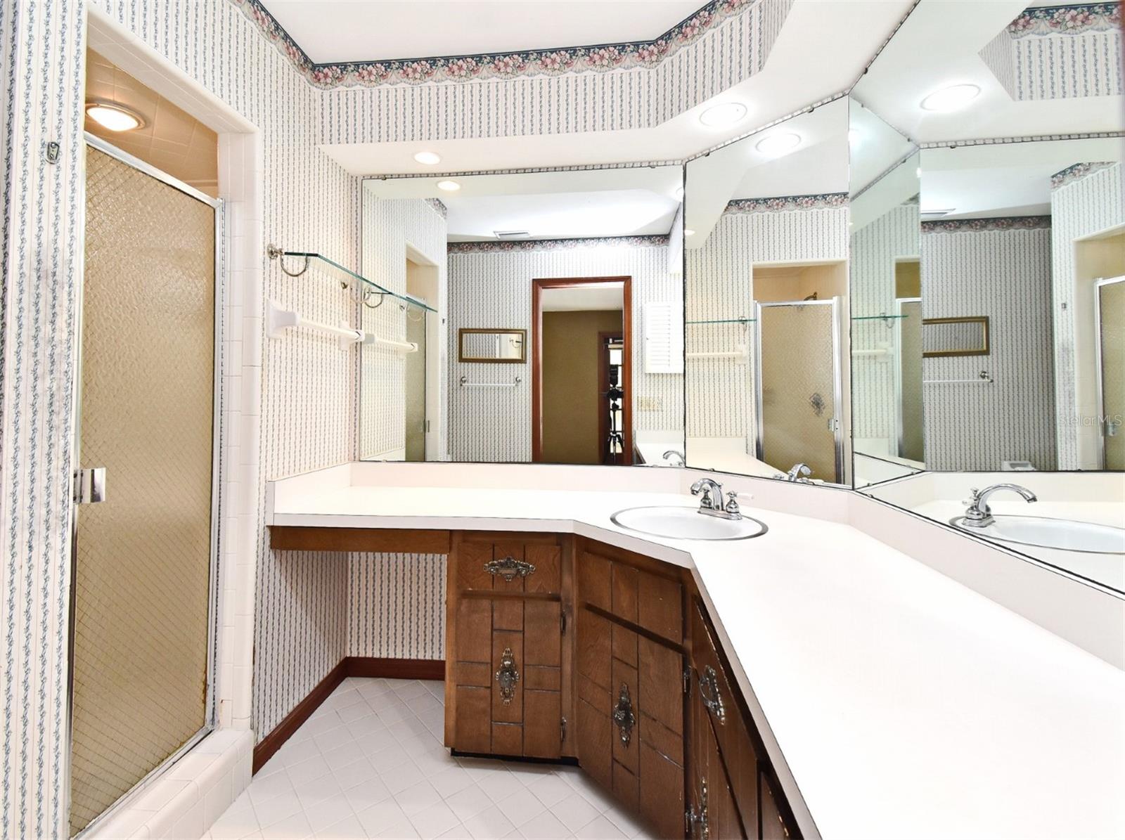 SPRING LAKE HILLS - Residential