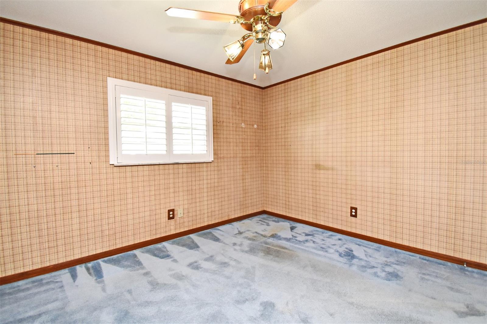 SPRING LAKE HILLS - Residential