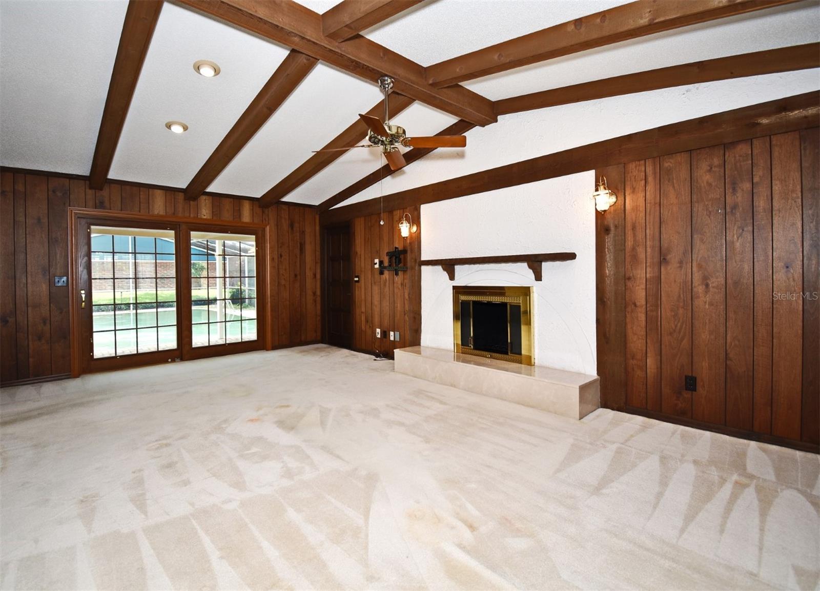 SPRING LAKE HILLS - Residential