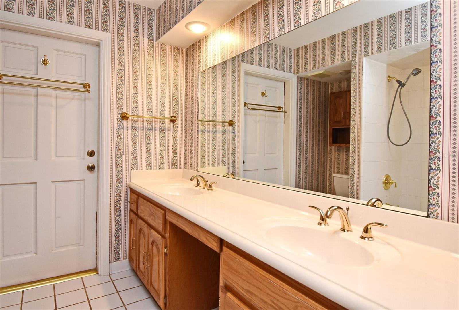 SPRING LAKE HILLS - Residential