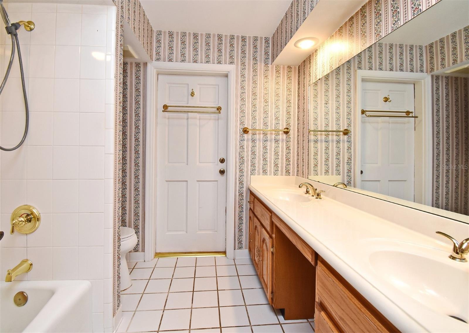 SPRING LAKE HILLS - Residential