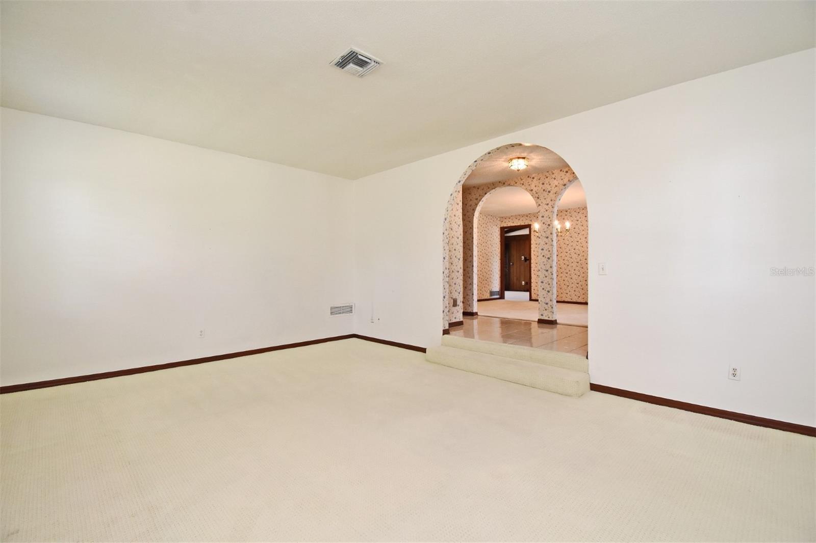 SPRING LAKE HILLS - Residential